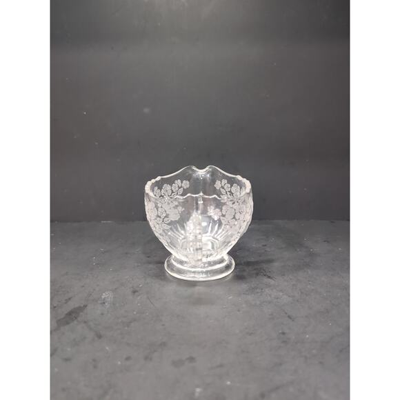 New Martinsville‎ Depression Glass Creamer, Vtg Radiance, Flower Basket Creamer - Picture 5 of 10